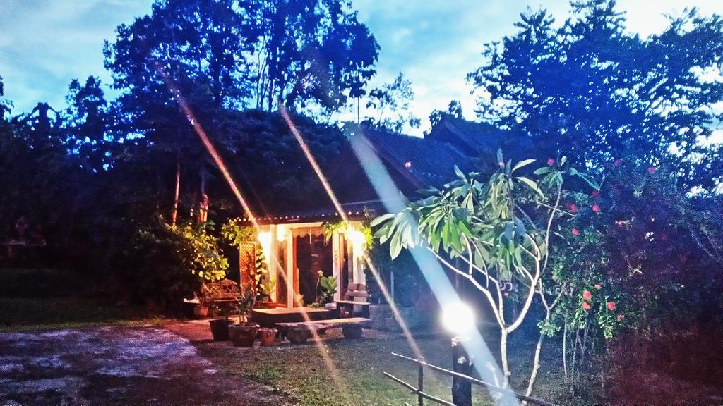 The Local Story Resort Ban Mon Talaeng Exteriör bild