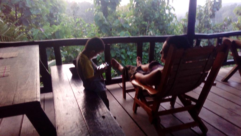The Local Story Resort Ban Mon Talaeng Exteriör bild