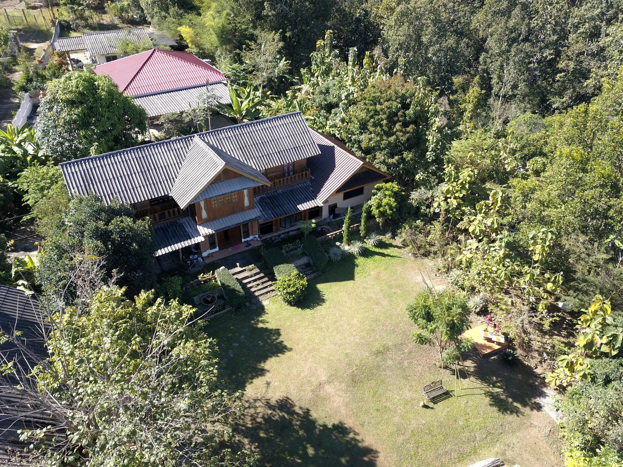 The Local Story Resort Ban Mon Talaeng Exteriör bild